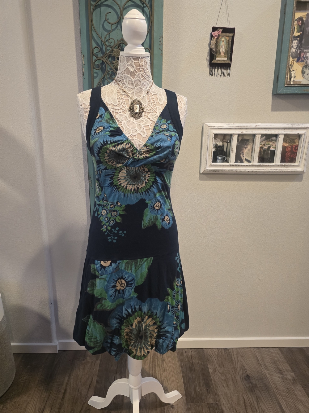 Sleeveless Navy Blue Floral Midi Dress